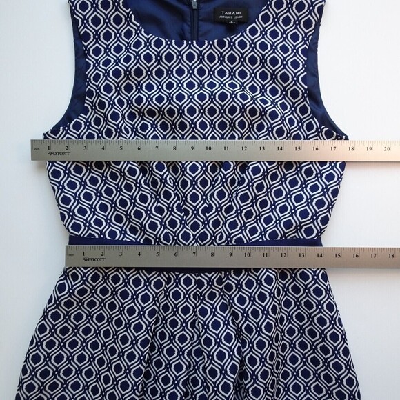 TAHARI Arthur S. Levine Women's Dress Sleeveless  Lined Cocktail Party Size 6 - Picture 8 of 11